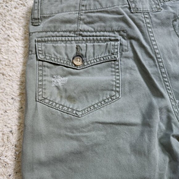 Gap Summer 2010 Olive Green Distressed Cargo Shorts Size 4 vintage 2000s y2k - Picture 4 of 16